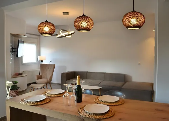 Kookai - Luxury Living *